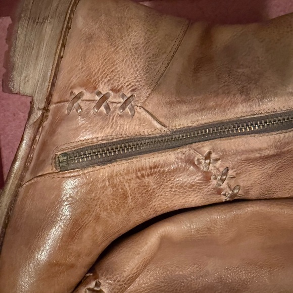 New Manchester III Icicle Bed Stu Rustic Tan Leather riding Boots 7.5 $450 - Picture 14 of 14
